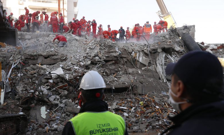Izmir Earthquake Death Toll Rises to 69