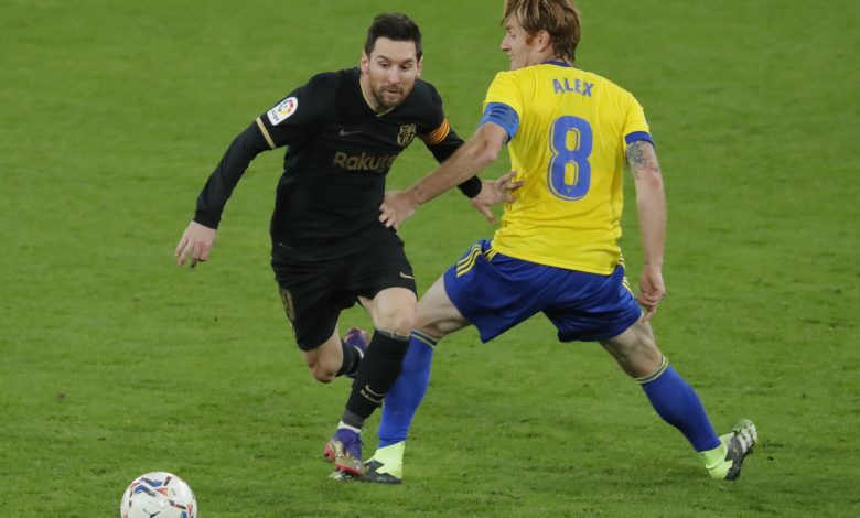 Barcelona slump to shock loss at Cadiz