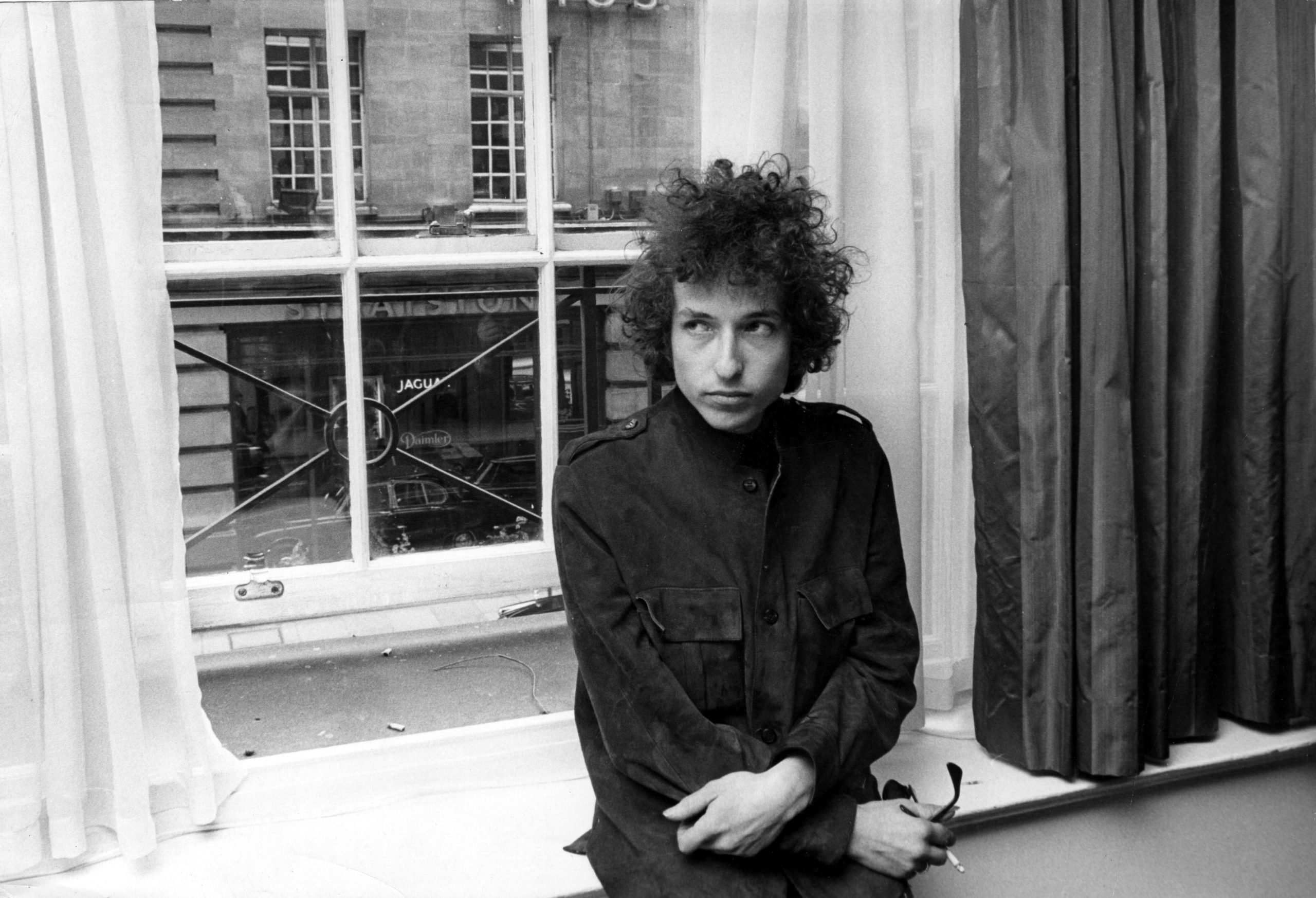Bob Dylan Sells His Entire Songwriting Catalog to Universal Music