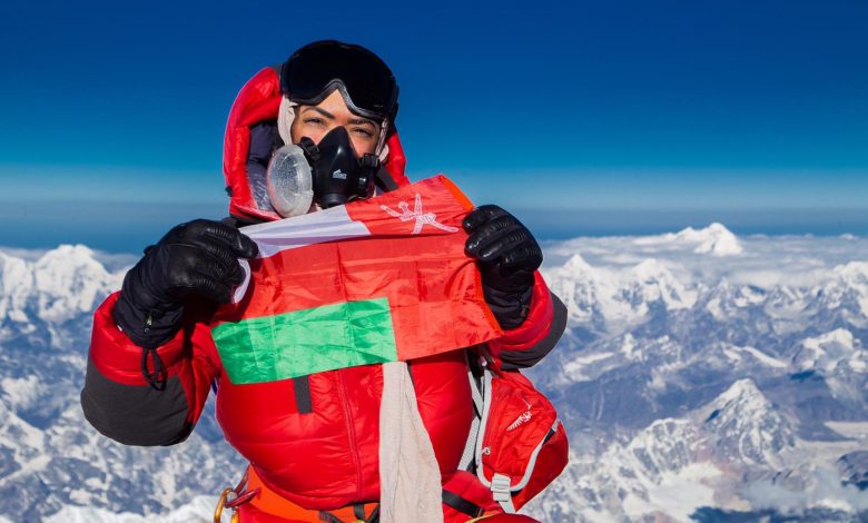 The first Arab woman to reach the highest peak of "Ama Dablam" mountain