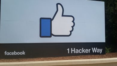 Facebook drops 'likes' button from public pages