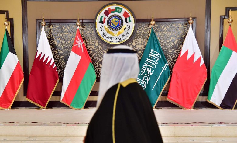 Delegations from Qatar and the UAE meet in Kuwait to follow up on Al-Ula's statement