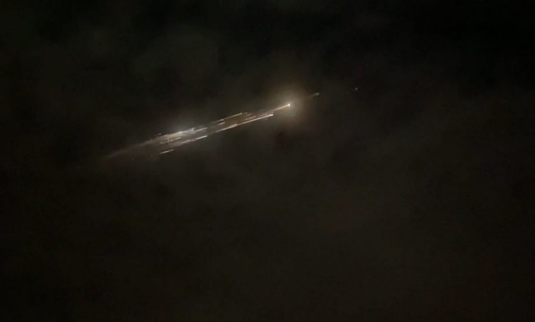 Bright objects illuminate the skies of America likely of Falcon-9 debris