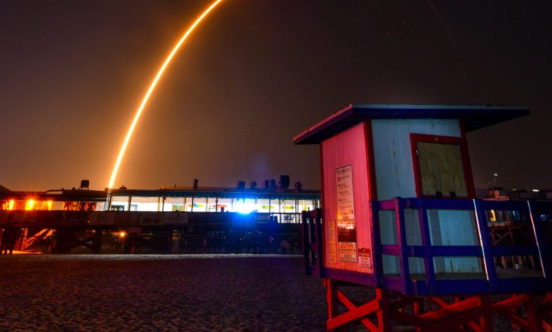 SpaceX Launches 60 Small Satellites