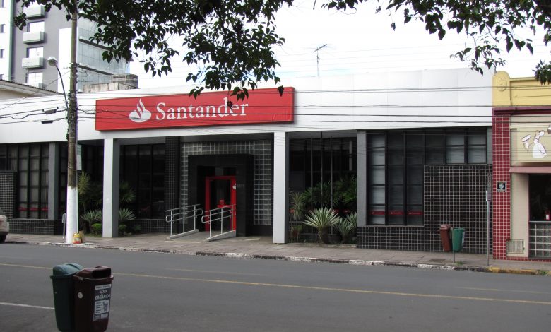 Banco Santander to Close 111 UK Branches
