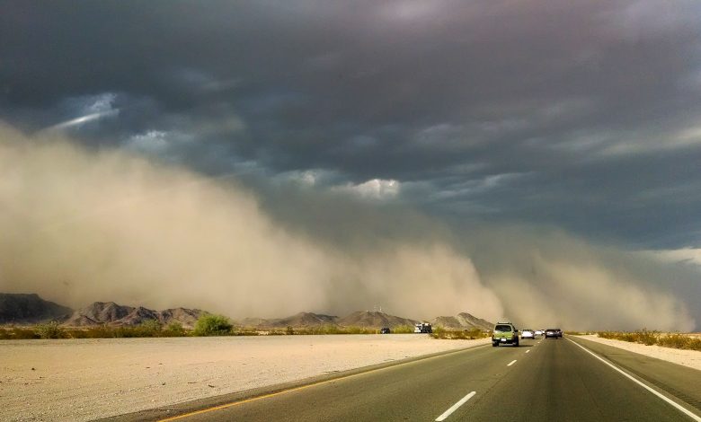 Tips And Instructions for Driving Through Dust Storm