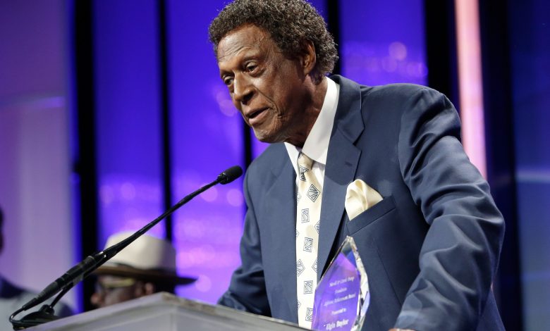 Elgin Baylor, Lakers legend, dies at the age of 86