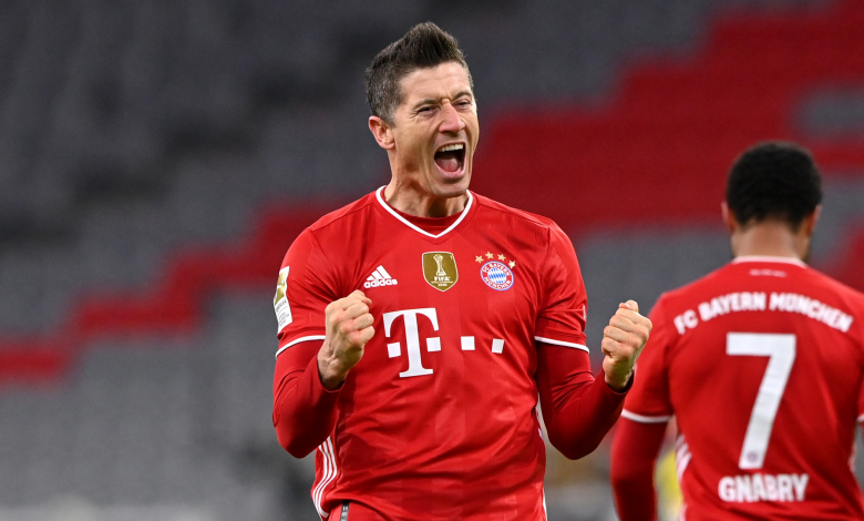 Bundesliga: Lewandowski claims another goal milestone as Bayern extend lead