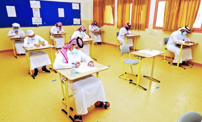 15 students in each class to perform tests