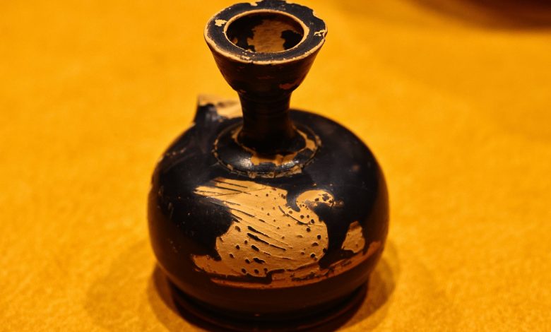 Turkish museum displays 2,700-year-old Egyptian perfume pots