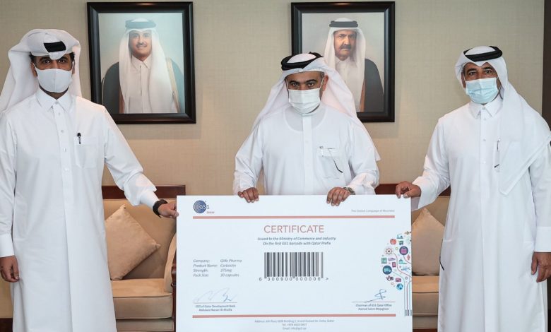 Minister Hands over First Tracking Number to a Qatari Factory