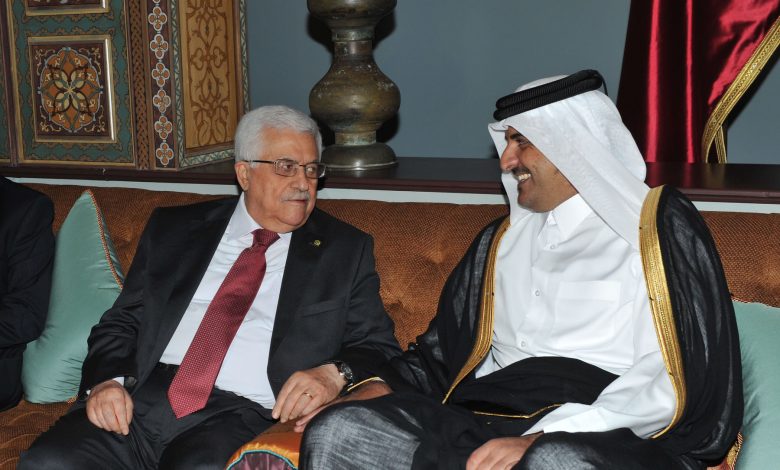 Amir Holds Phone Call with Palestinian President