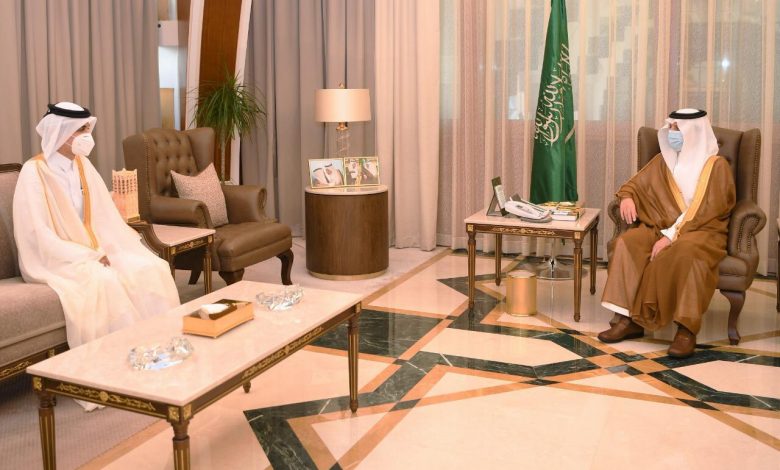 Governor of Eastern Province in KSA Meets Qatari Charge d'Affairs