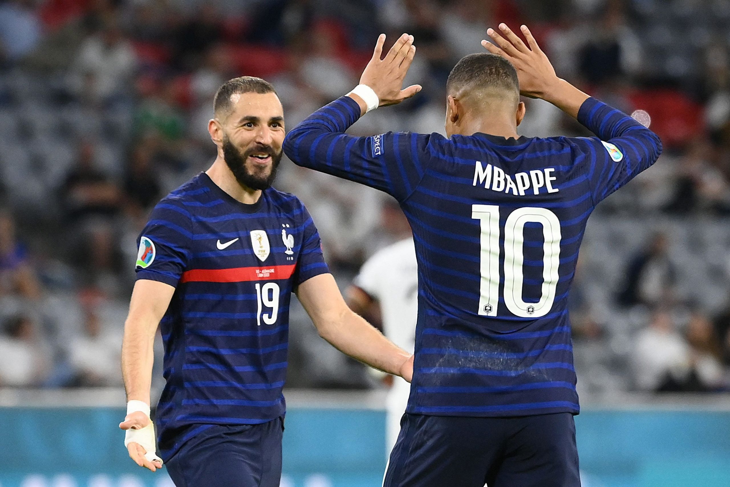 Hummels own goal gifts France 1-0 win over lacklustre Germany