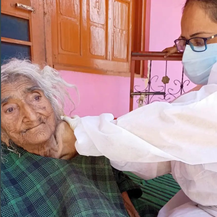 India vaccination campaign: world's oldest person found by chance