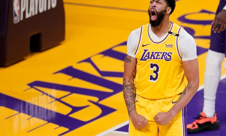 Lakers' depth in doubt for Game 5 in Phoenix