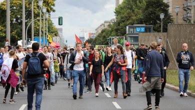 Thousands protest in Berlin against COVID curbs, vaccines