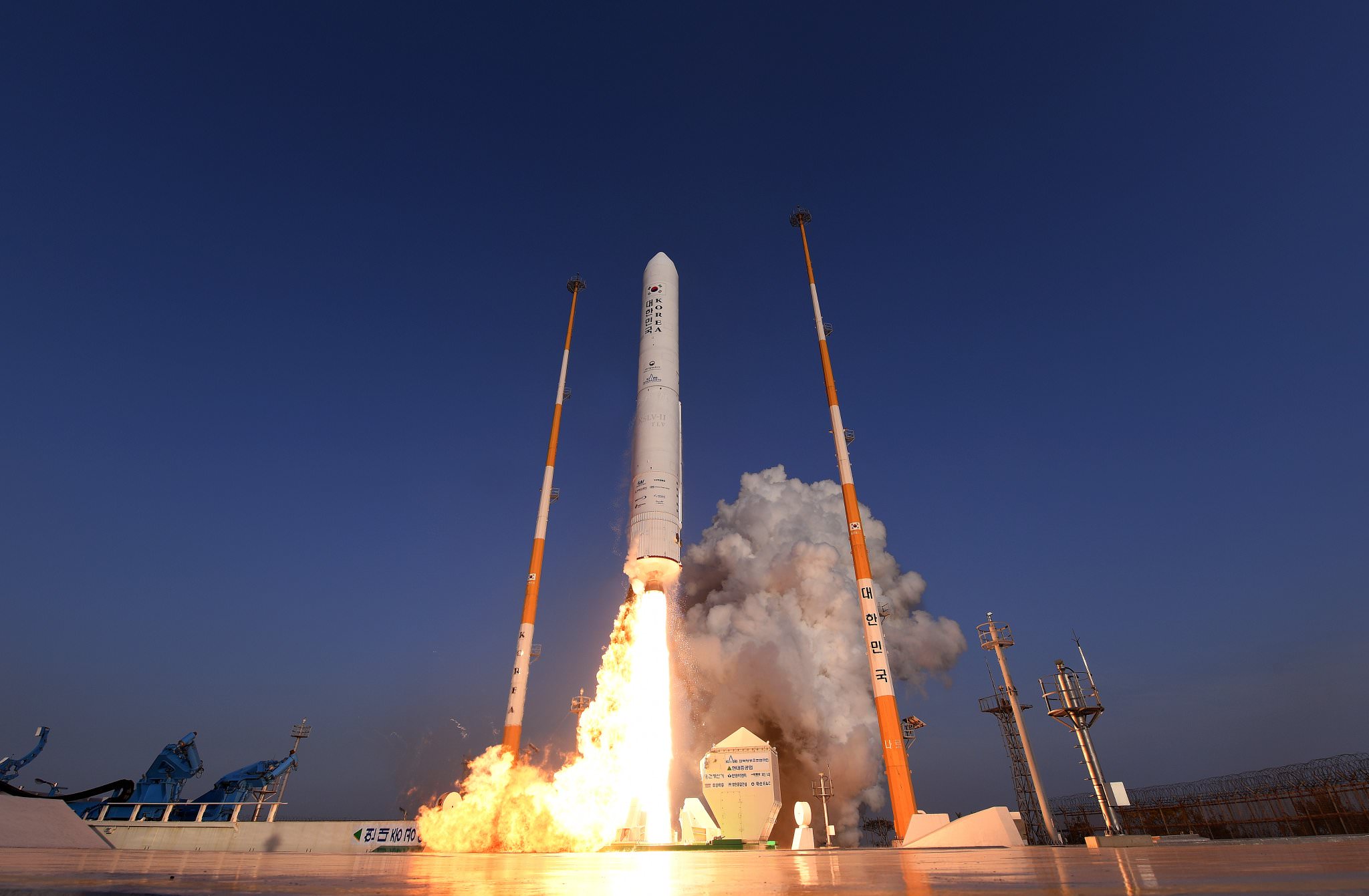 S. Korea to launch homegrown solid-fuel space rocket by 2024