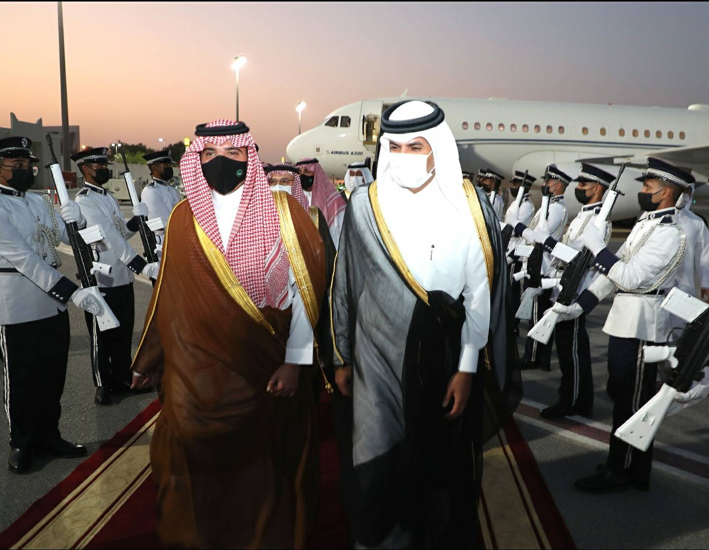 Prime Minister Hosts Dinner Banquet in Honor of Saudi Interior Minister