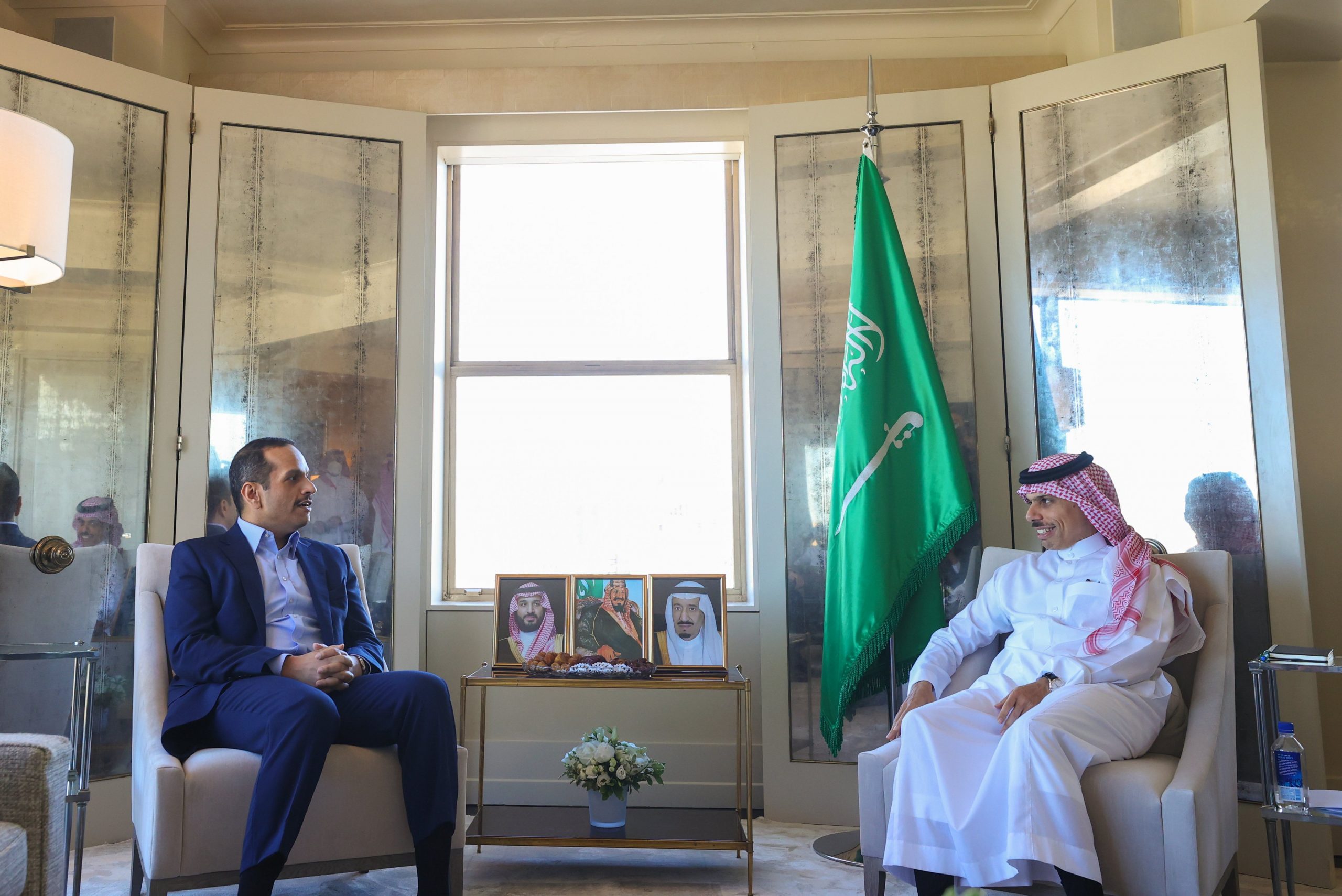 Foreign Minister Meets Saudi Counterpart