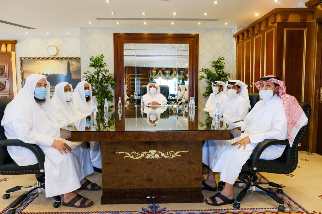 Minister of Endowments Meets Number of Imams