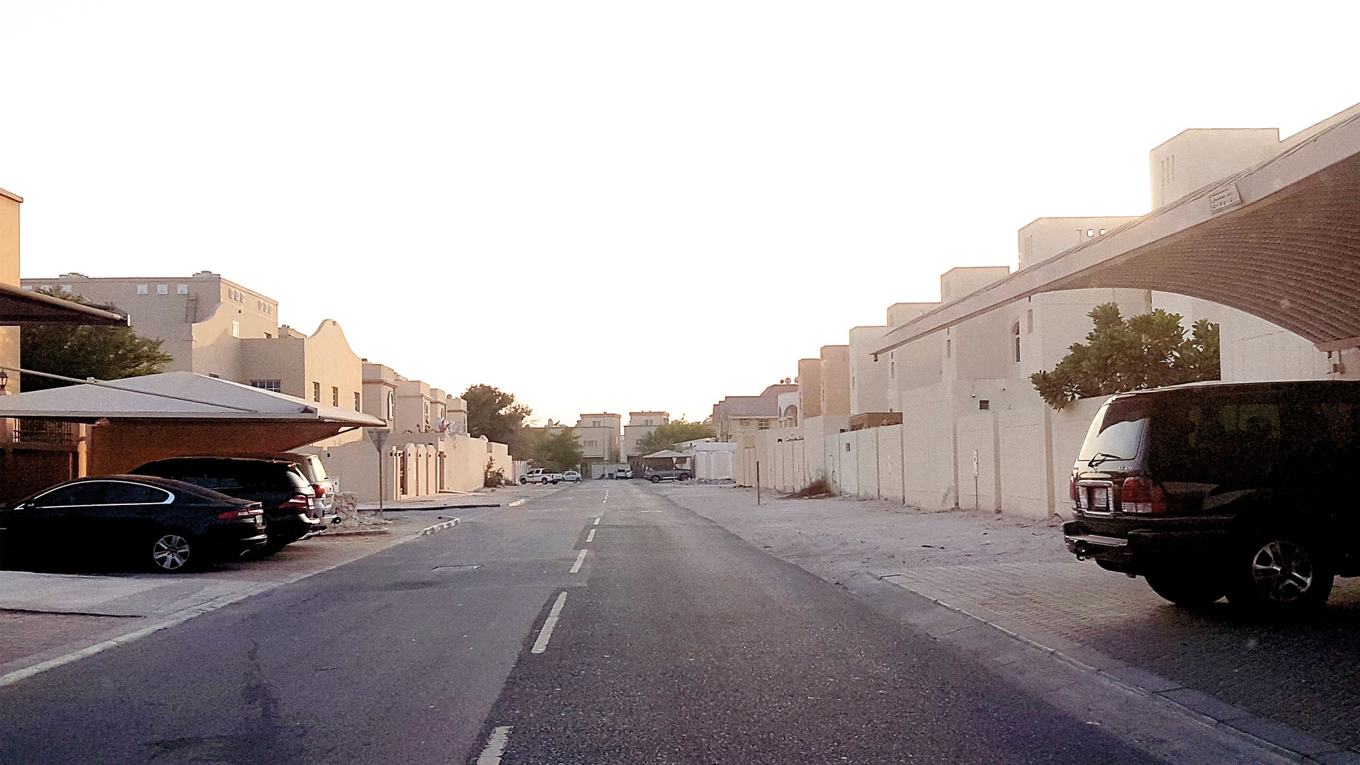 Lighting is required for the vital streets of Abu Hamour