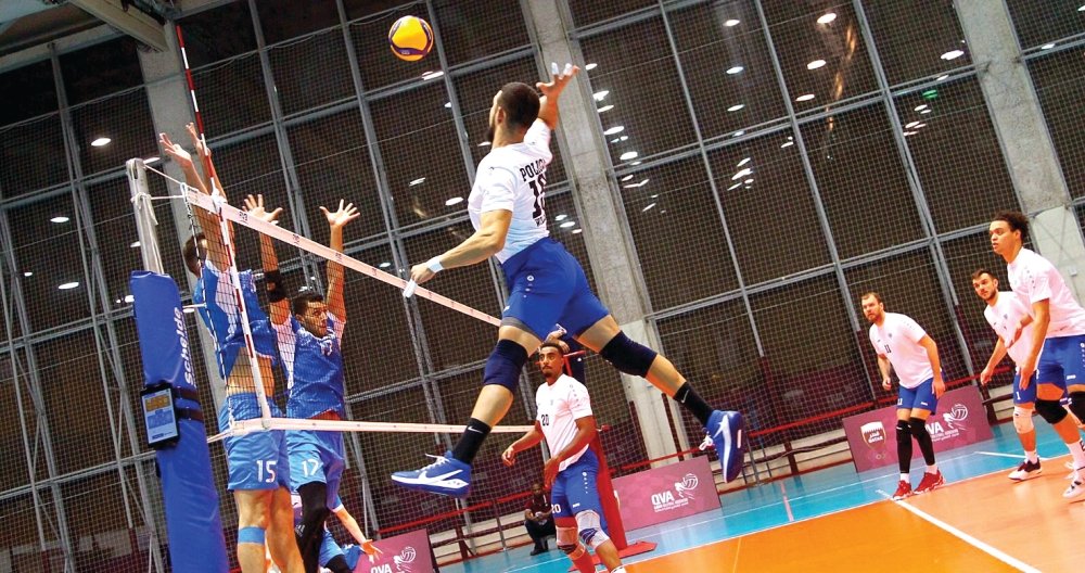 Police SC Beat Al Khor in General Volleyball League