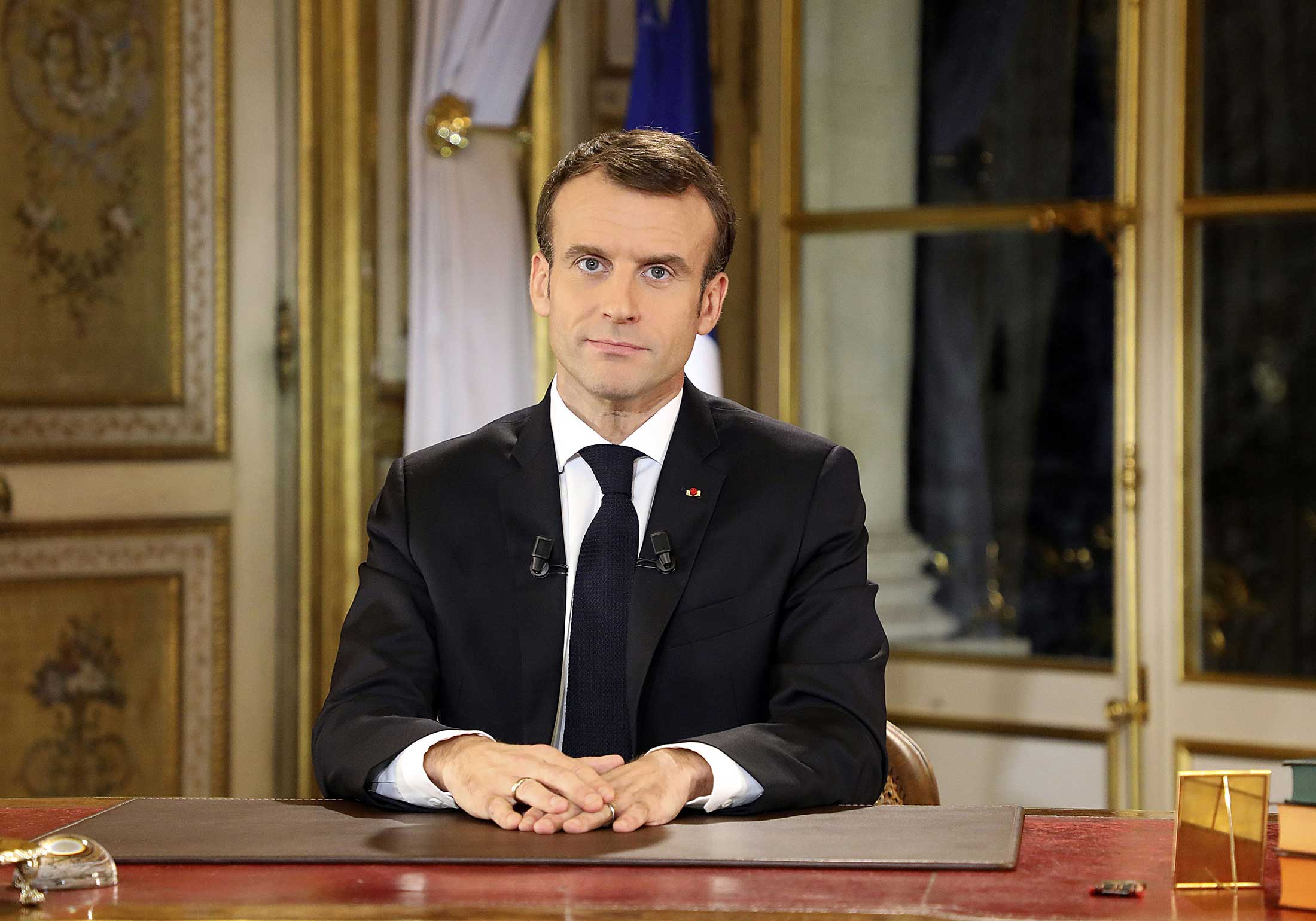French President Announces Resumption of Building Nuclear Reactors