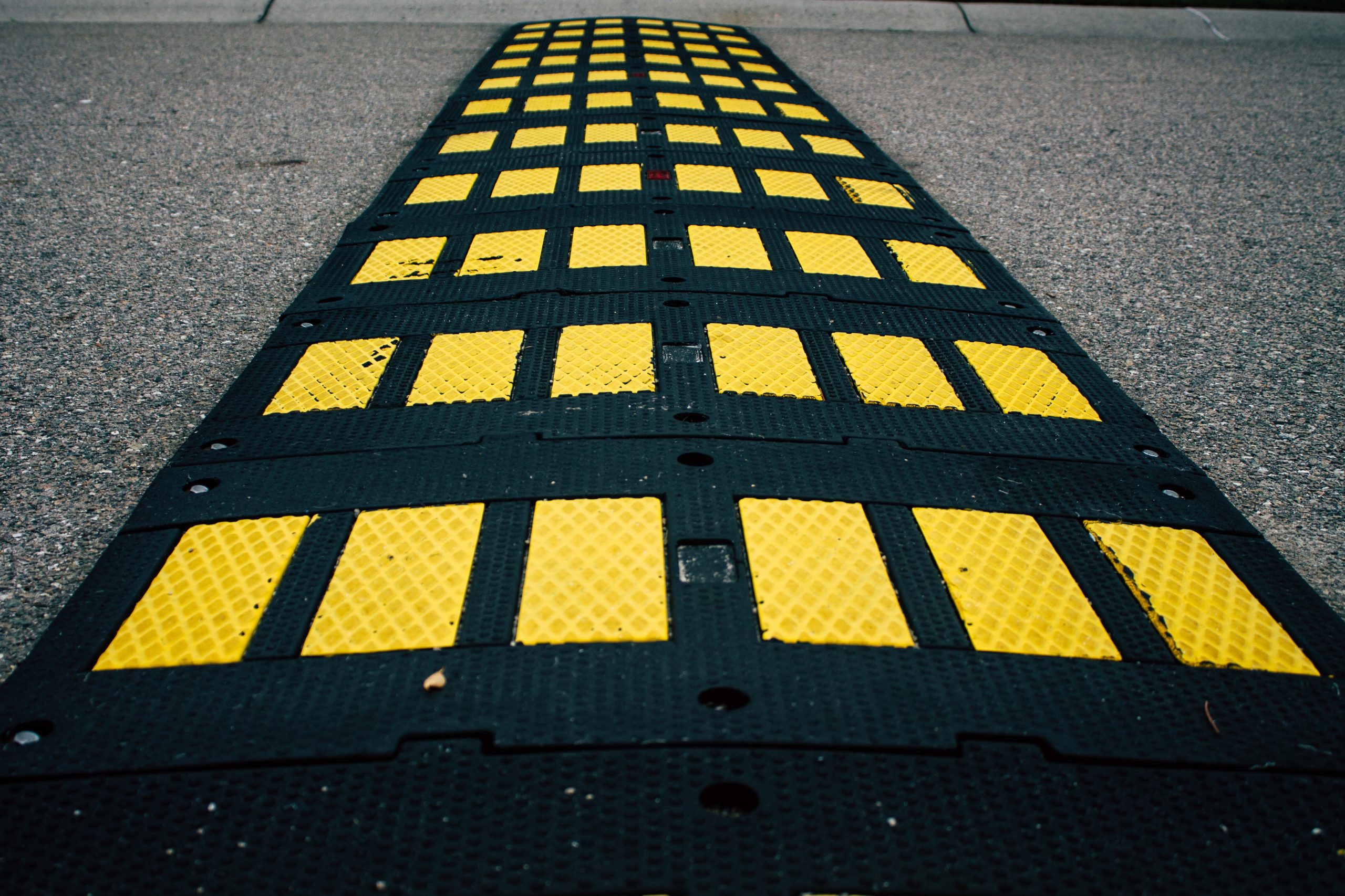 Speed Bumps are required in Anas Bin Eyad Street