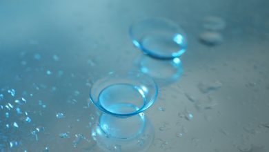 6 tips to avoid the health risks of contact cosmetic lenses