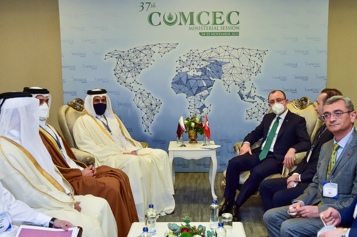 Minister of Commerce and Industry Meets Saudi, Turkish Counterparts