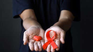 MOPH, HMC Raise Awareness to Mark World AIDS Day