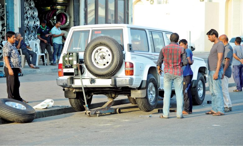 Municipality prohibits car maintenance outside workshops .. QAR25,000 fine for violators