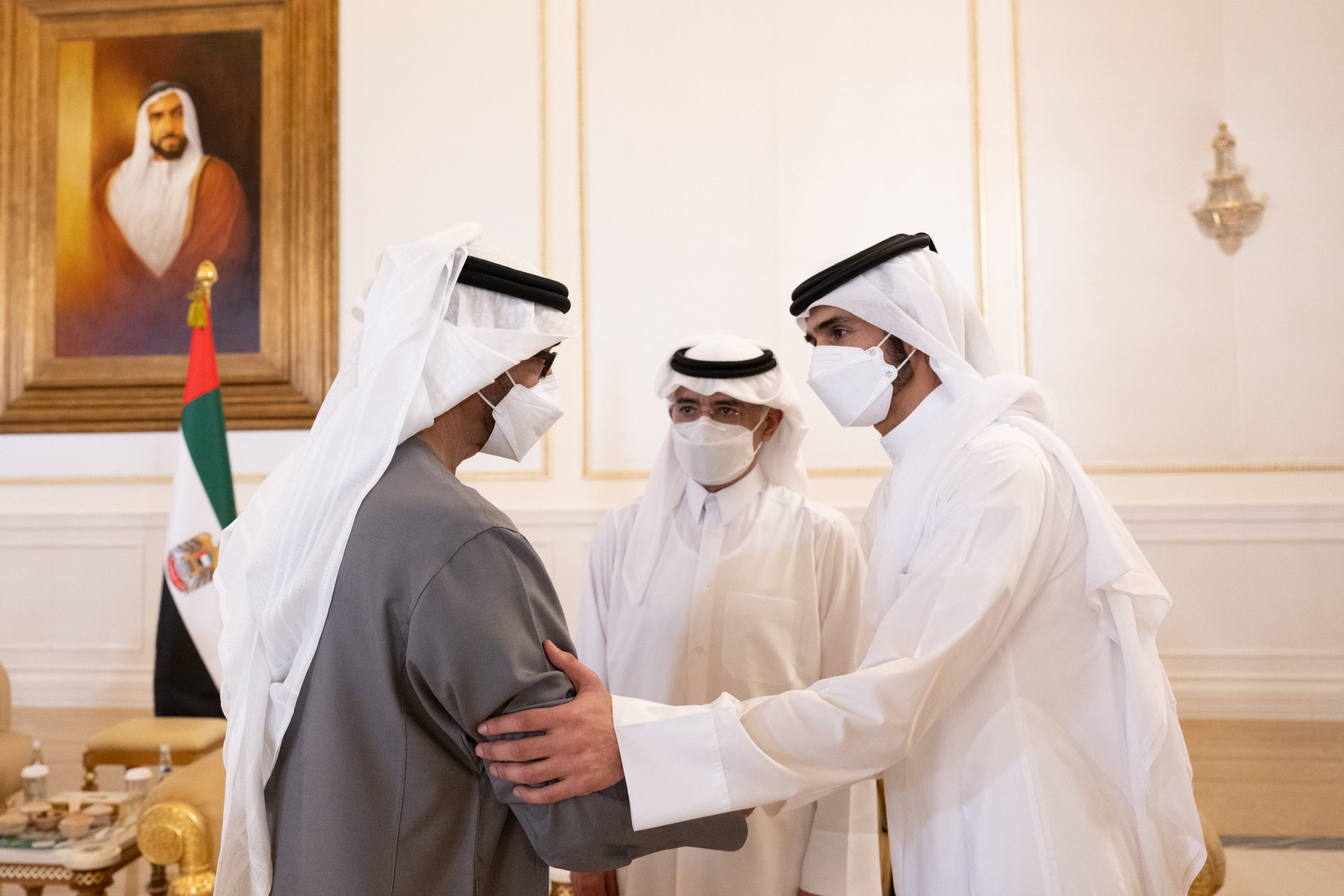 Amir's Personal Representative Offers Condolences on Death of Sheikh Khalifa Al Nahyan