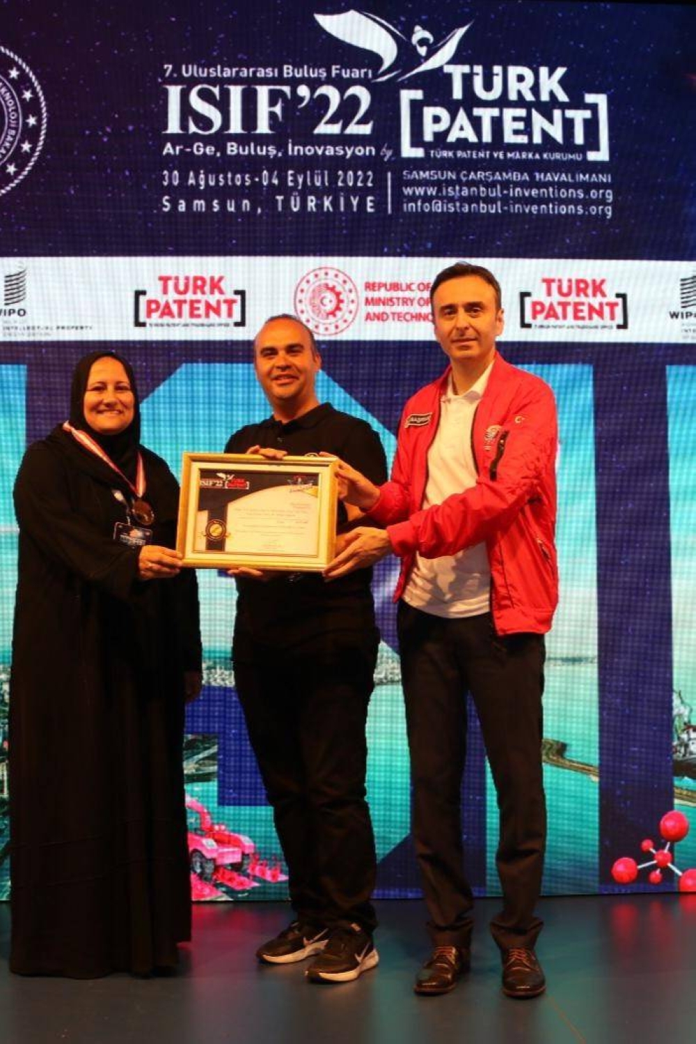 QU Young Scientists Center Wins 5 Awards at International Innovation Fair in Turkey