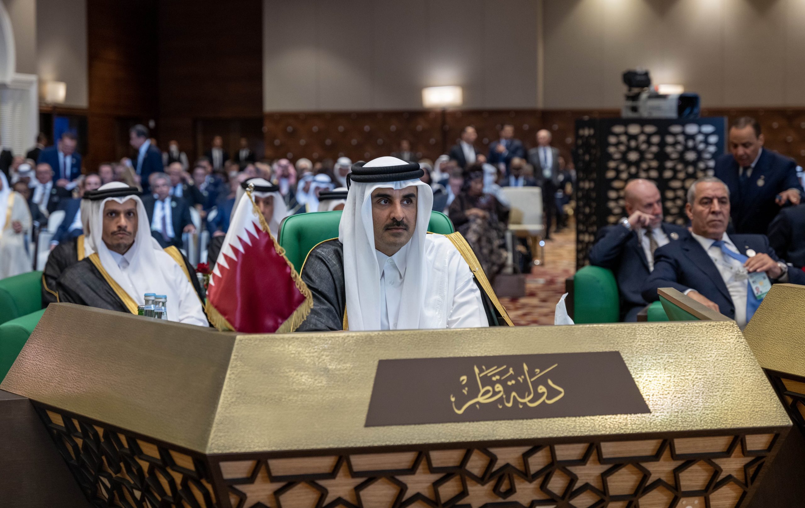 HH the Amir Participates in 31st Arab Summit
