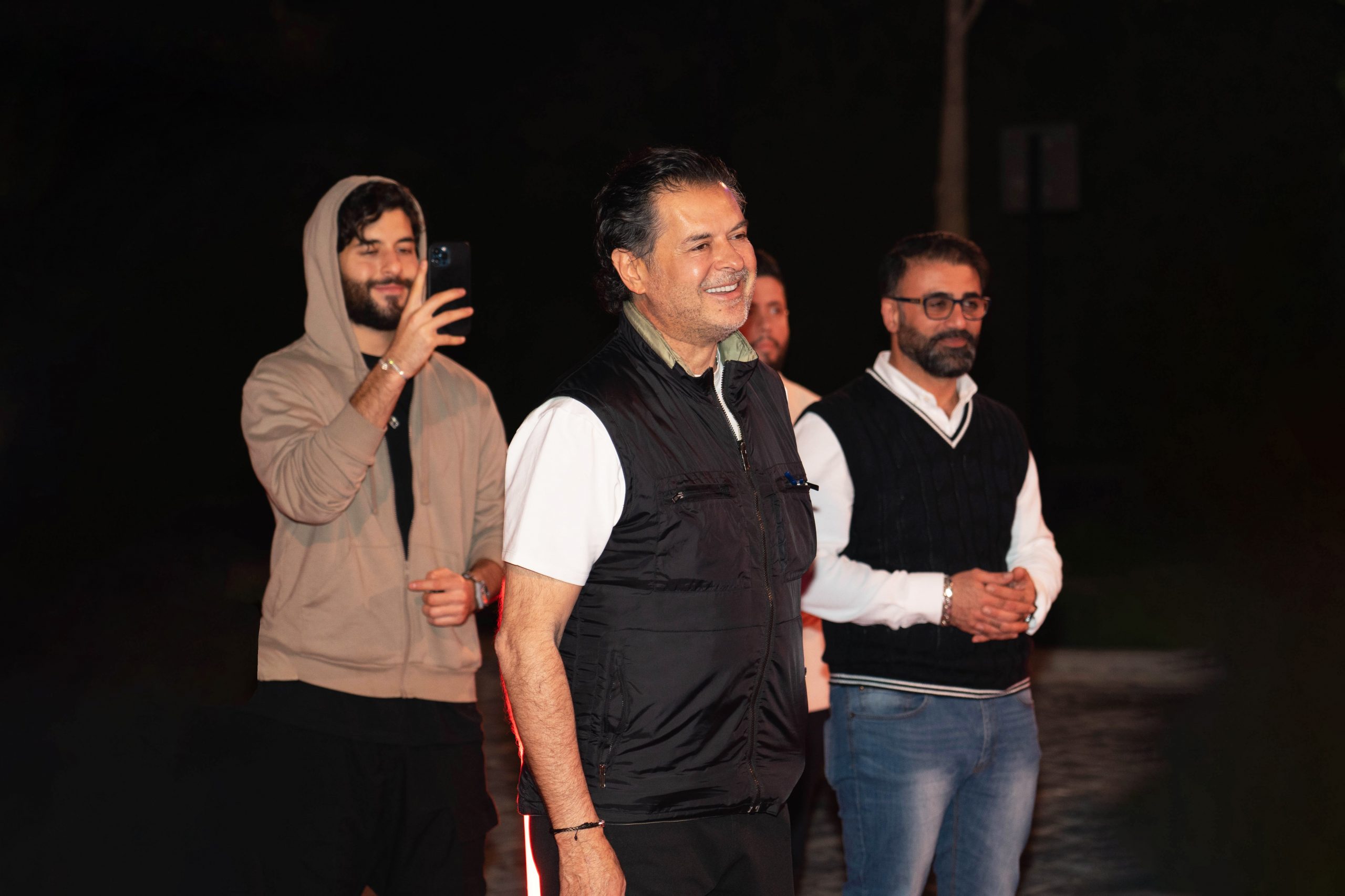 <strong>Superstar Ragheb Alama lands in Doha!</strong>
