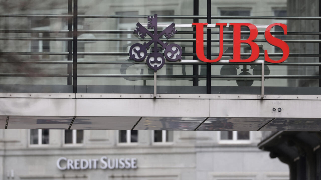 UBS Aims to Complete Credit Suisse Acquisition by End of June