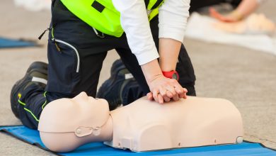 Heart health organizations recommend that children be taught life-saving skills
