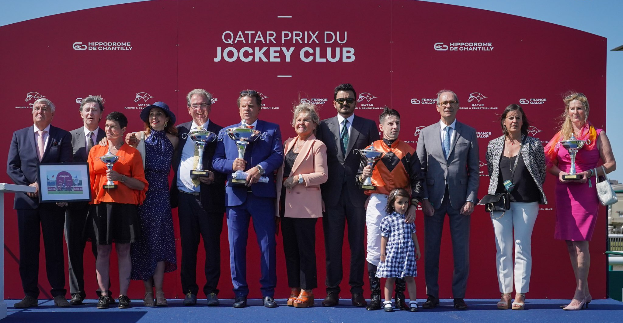 Sheikh Joaan Honors Winners of Qatar du Prix Jockey Club in France