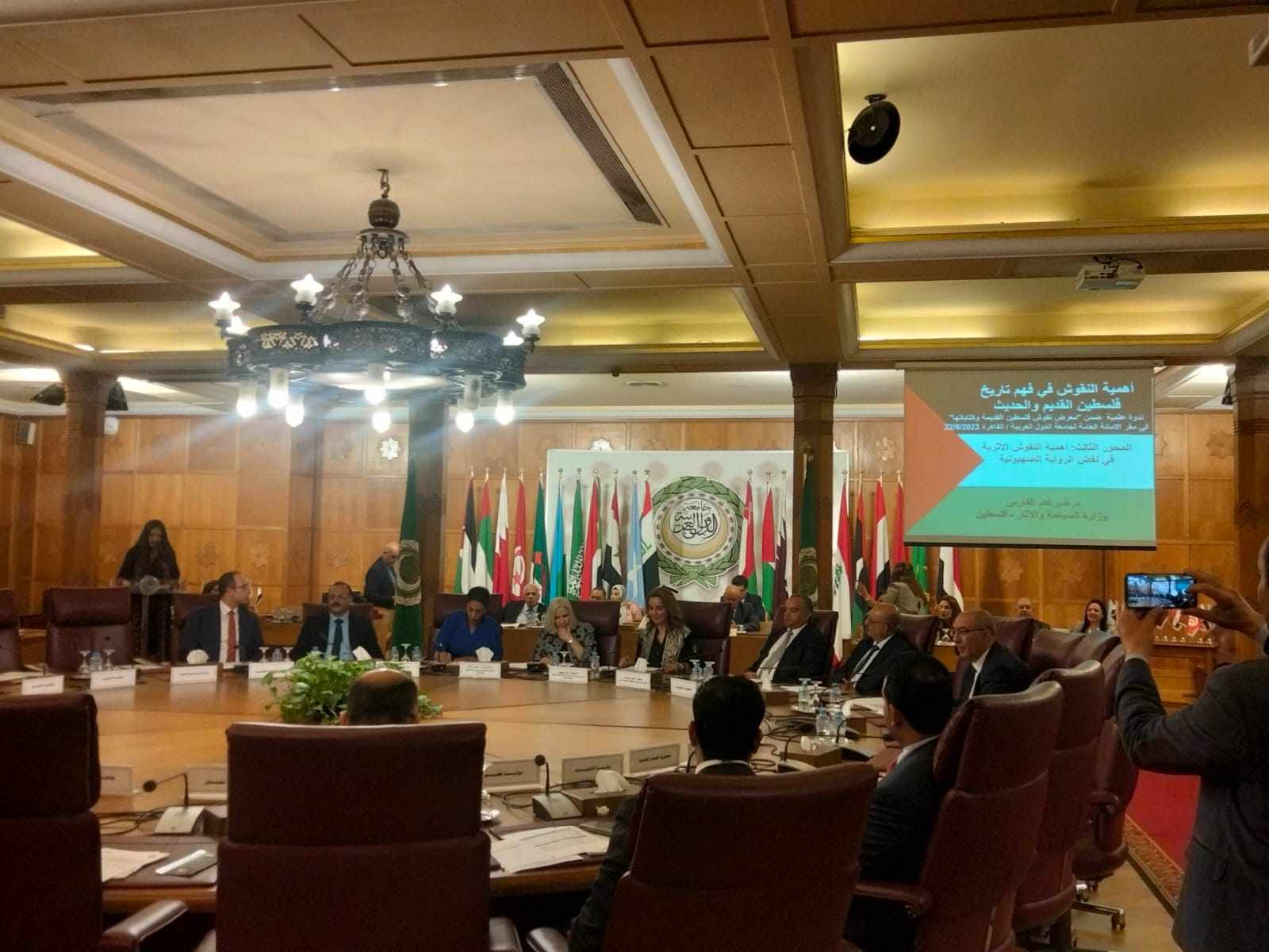 Exhibition on Ancient Palestinian Inscriptions and Writings Launches at Arab League