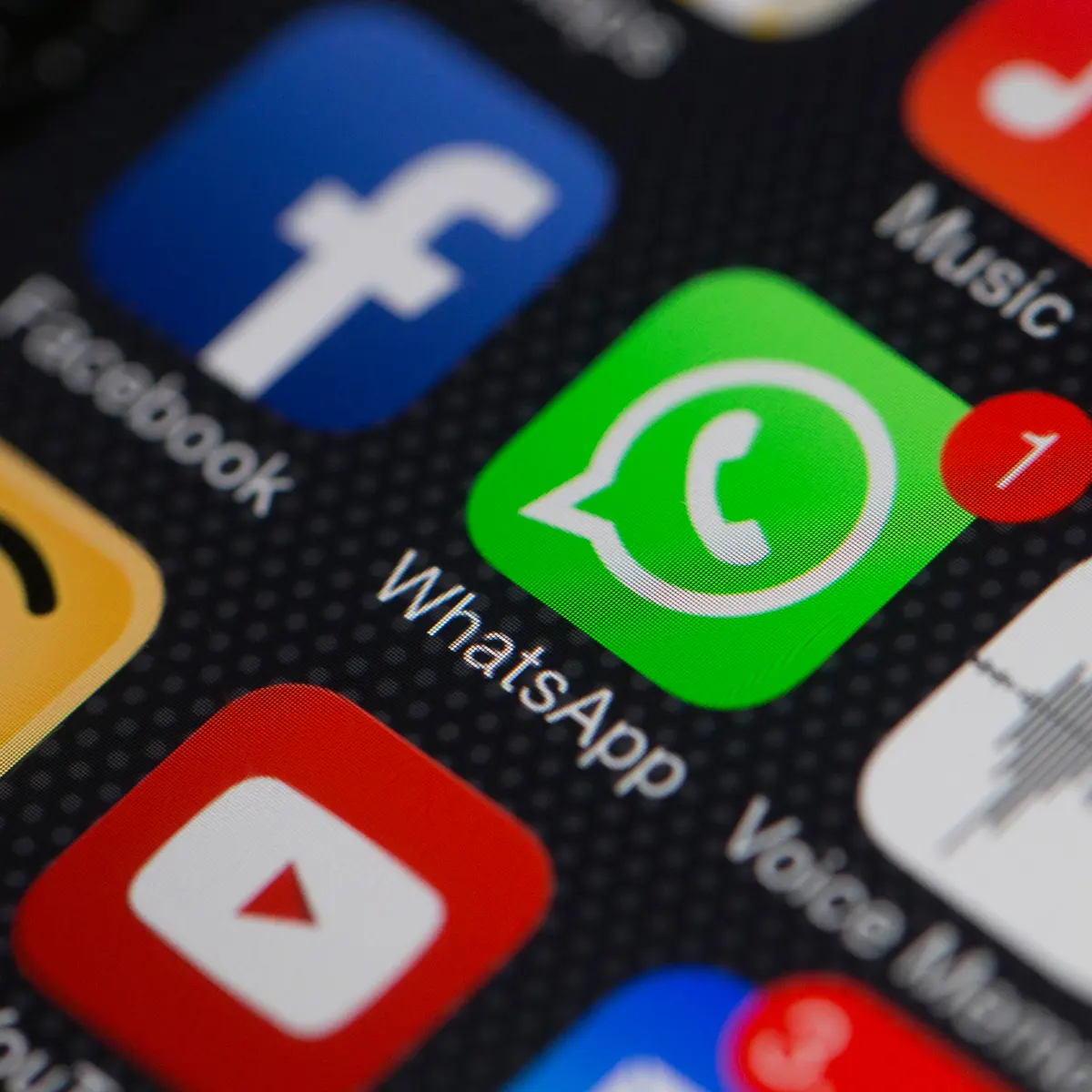 WhatsApp Works on New Tools to Format Text Messages