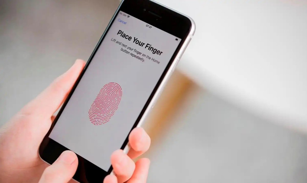 Apple May Not Resurrect Touch ID on Future iPhones