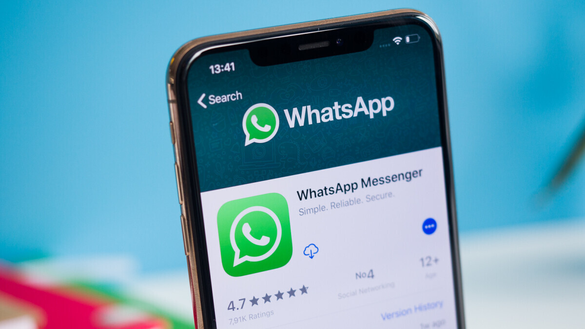 WhatsApp Working on Search Messages by Date Feature