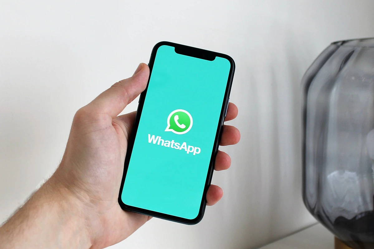 WhatsApp Rolling out View Once Photos, Videos Option for Desktop Apps